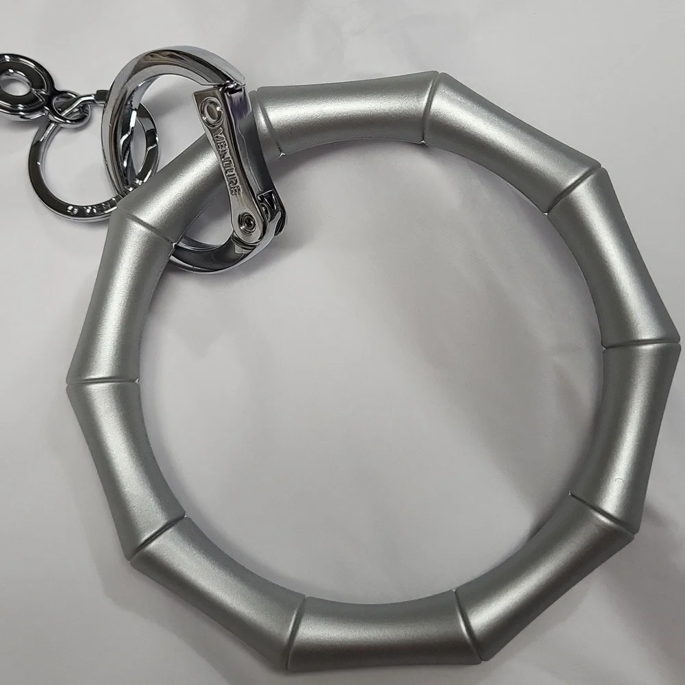 NWOT O Venture Keyring Bracelet ~ Bamboo Style